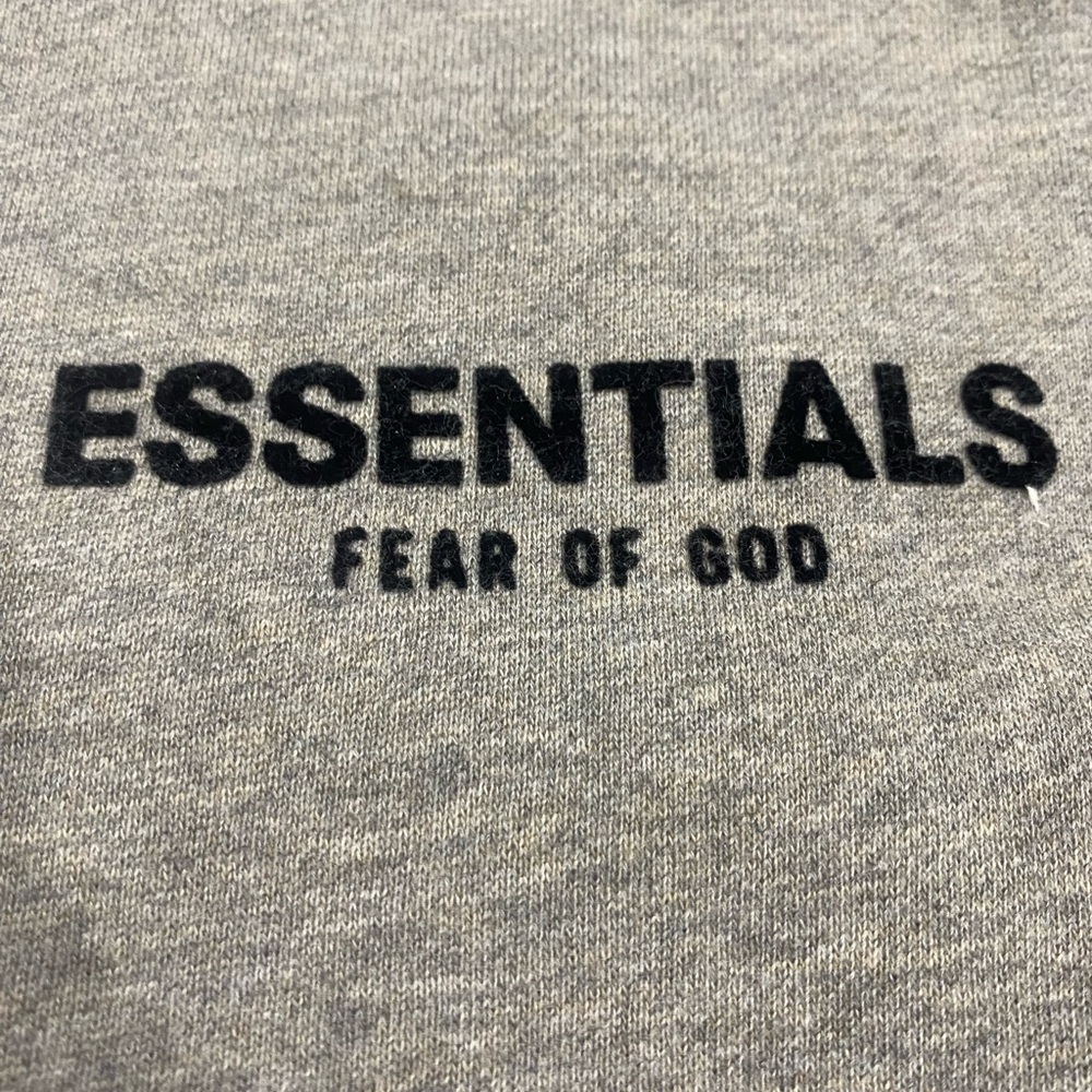 Essentials Men's Heather Gray Pullover Hoodie NWT - image 4